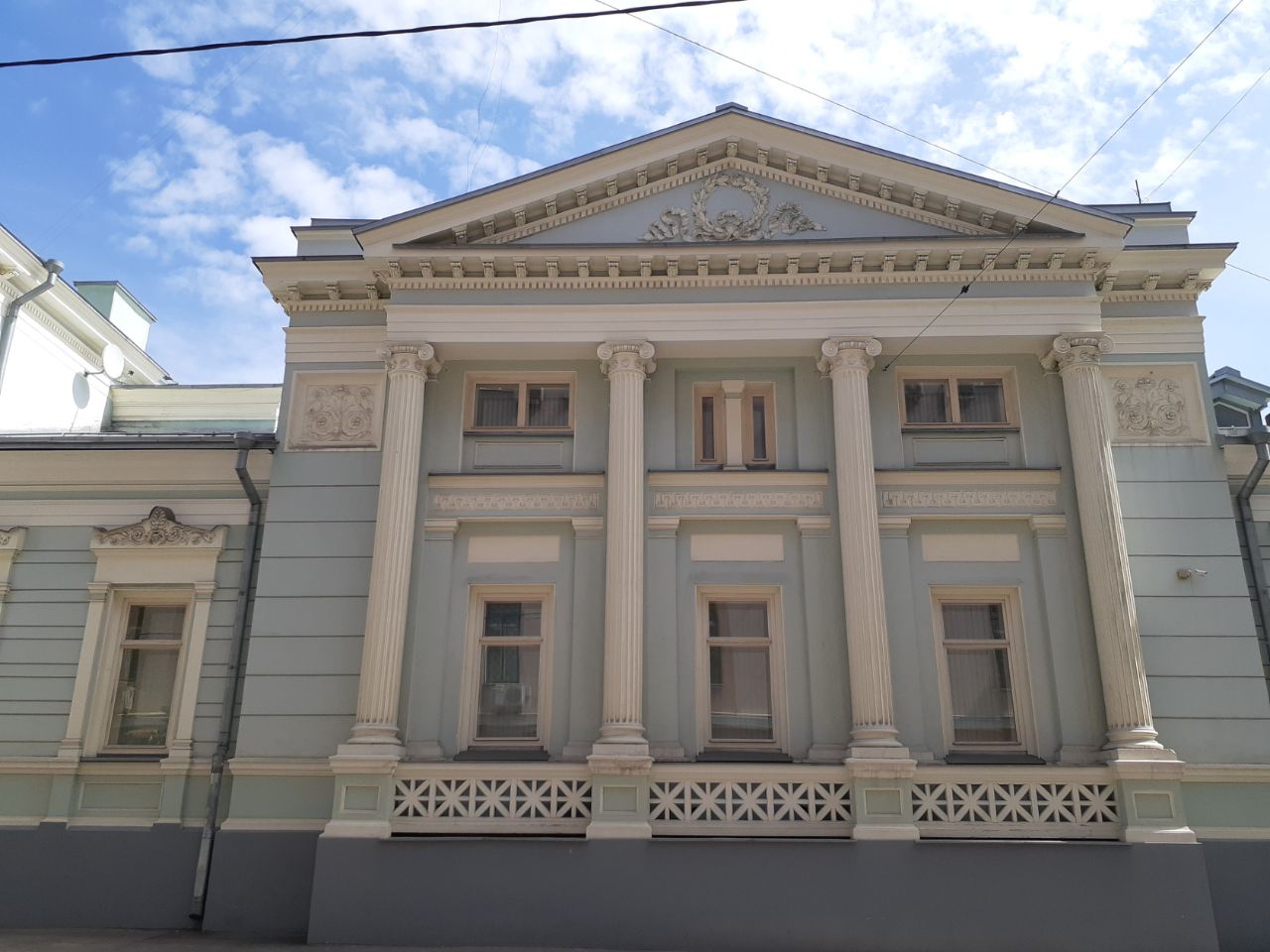 аренда помещений в БЦ на ул. Александра Лукьянова, 7с1