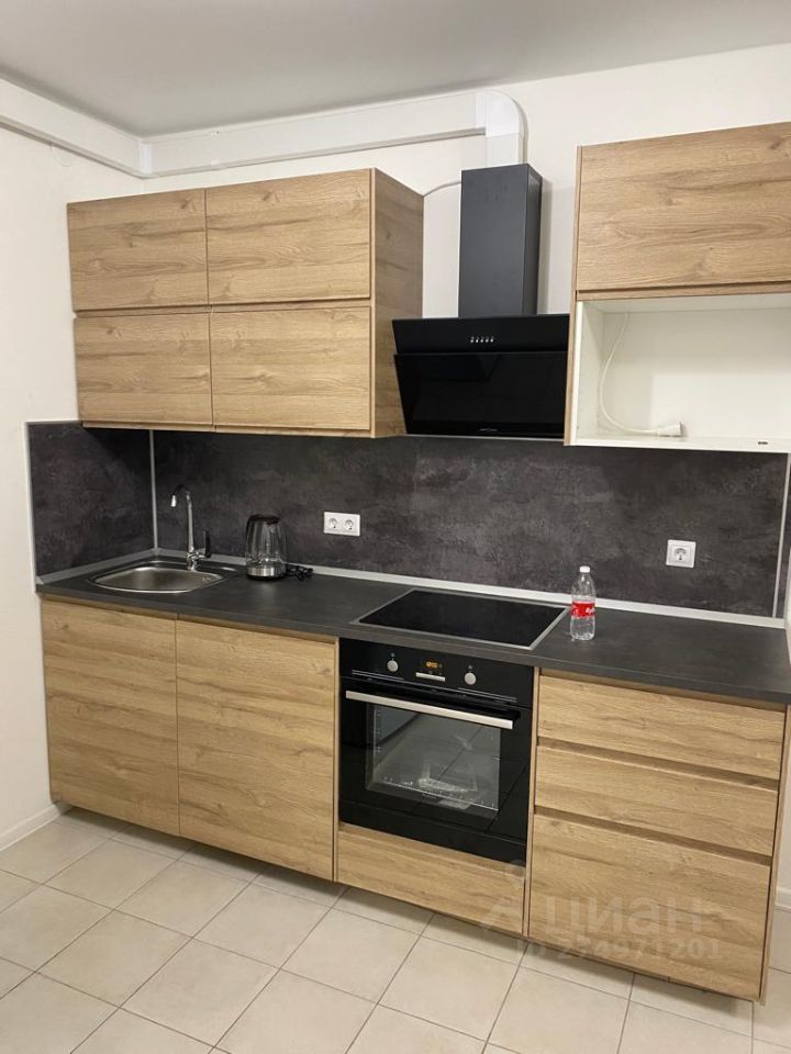 Снять однокомнатную квартиру 41м² ул. Поляны, 5Ак1, Москва, ЮЗАО, р-н ...