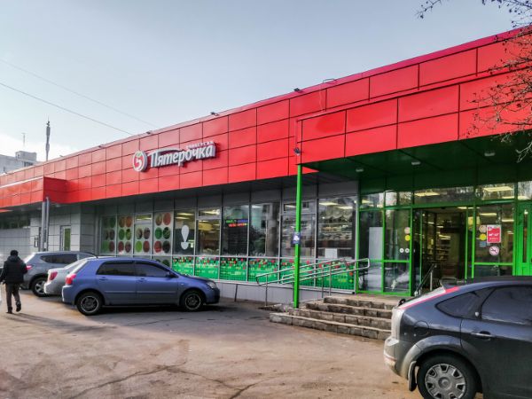 Торговый центр на ул. Рассказовская, 22А