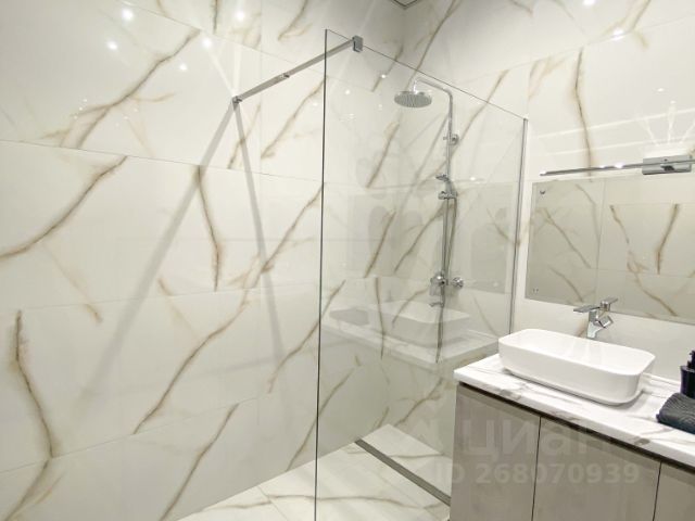 1-комн. апарт., 72 м², 28/65 этаж