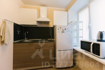 2-комн.кв., 50 м², этаж 4