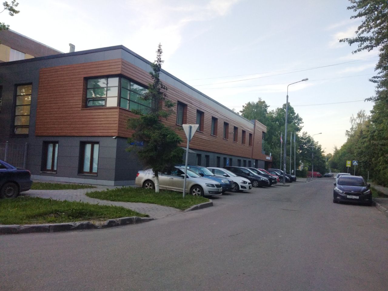 продажа помещений в БЦ на ул. Лесная, 4