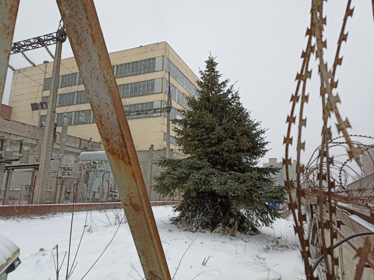 Складском комплексе на ул. Ижорская, 13