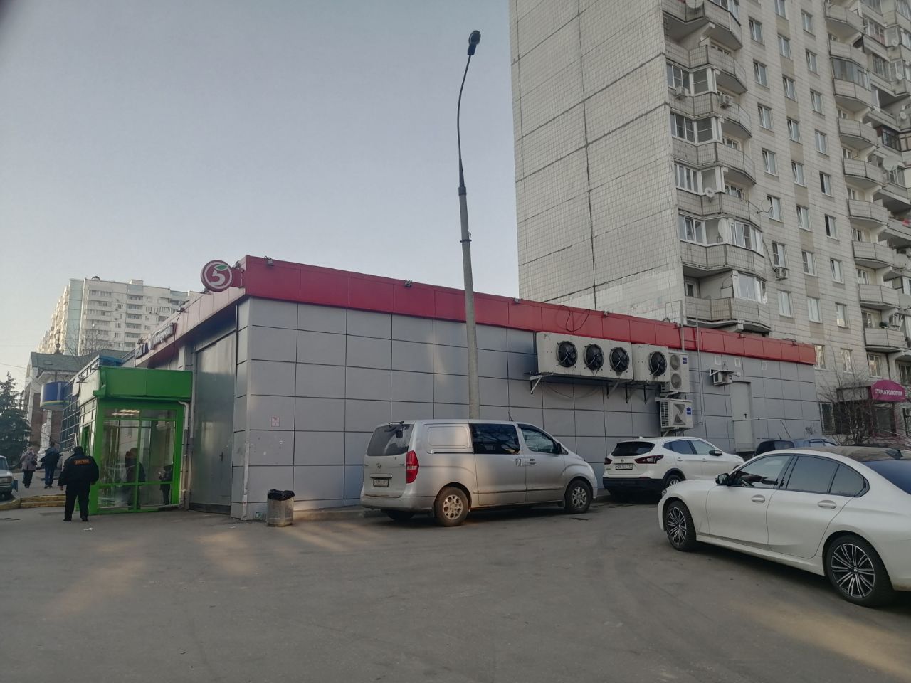 продажа помещений в ТЦ на ул. Русаковская, 28с1Б