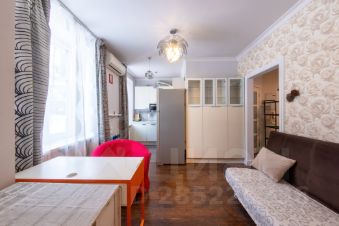 3-комн.кв., 77 м², этаж 1