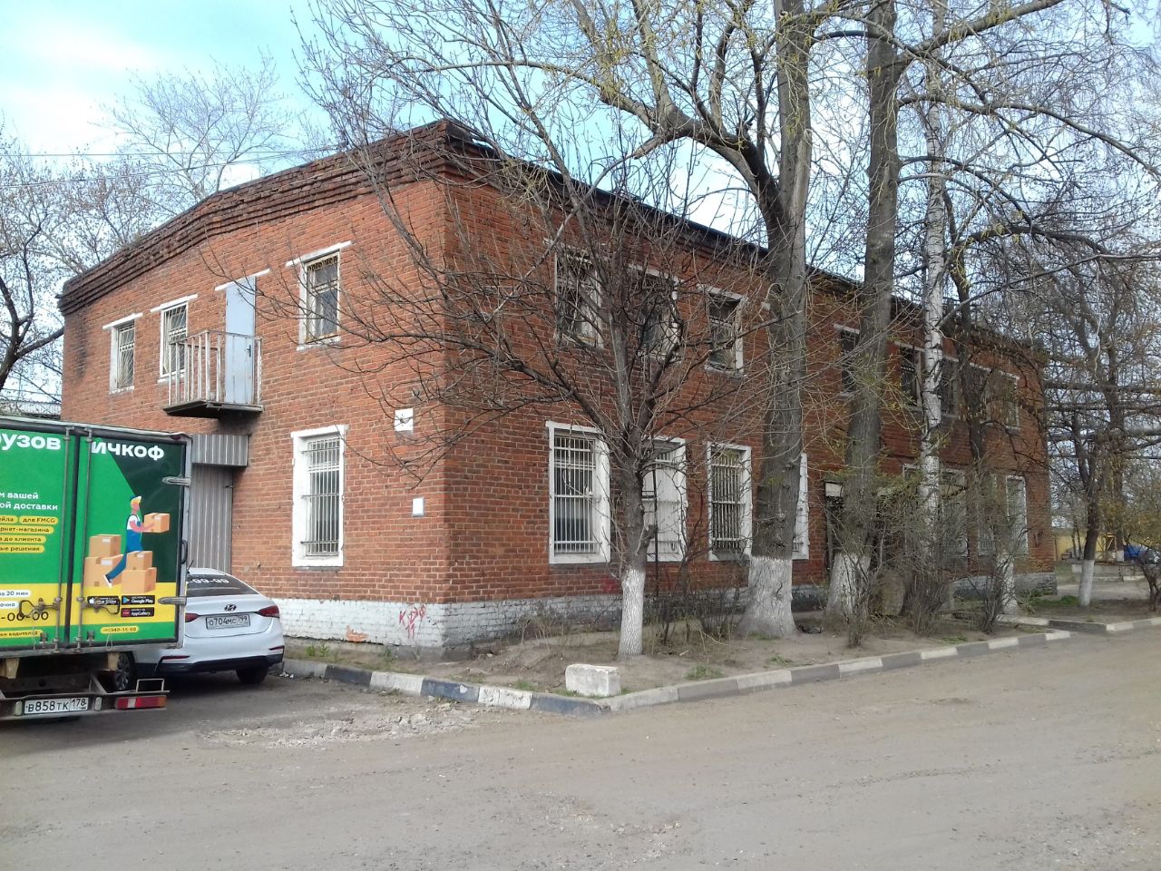 Складском комплексе Южнопортовая 32-36