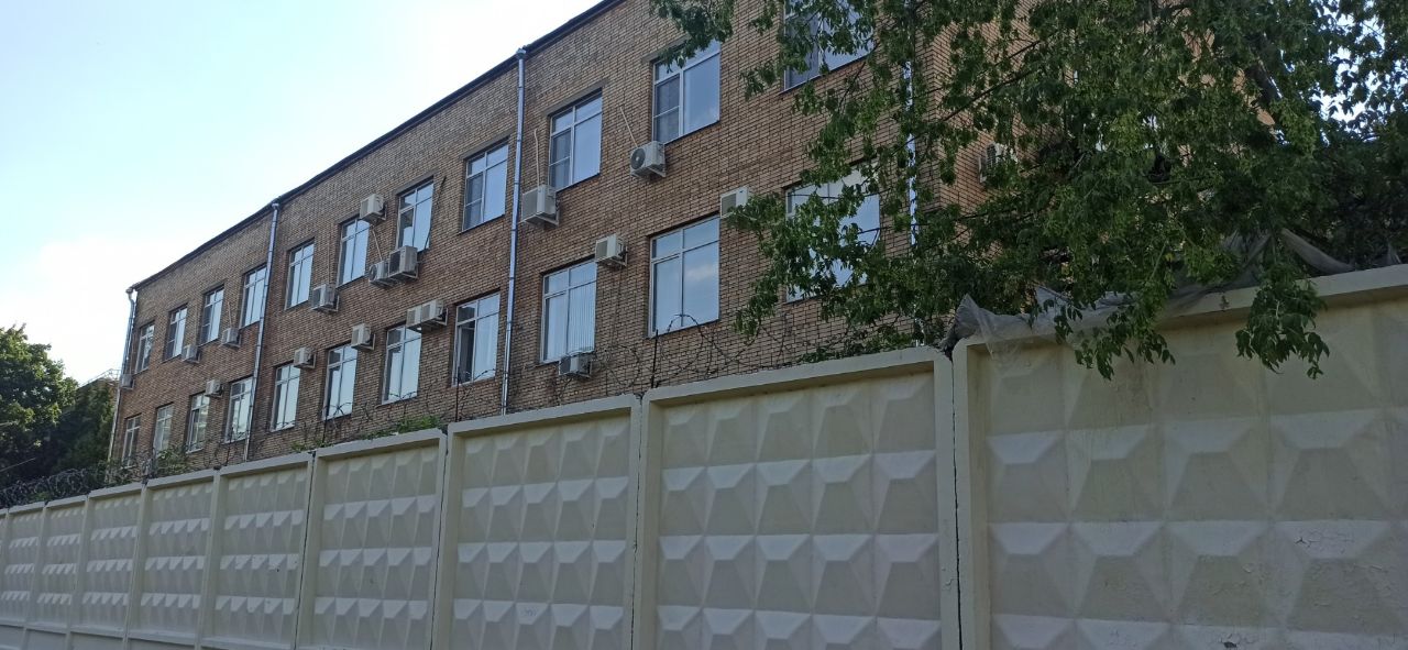 продажа помещений в БЦ на ул. Гримау, 2