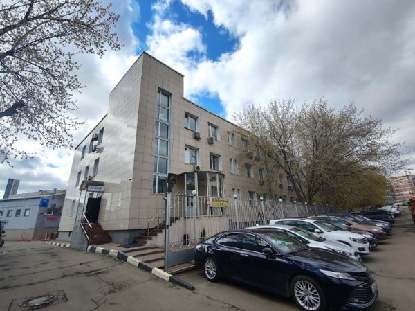 Отдельно стоящее здание на ул. 2-я Магистральная, 18А
