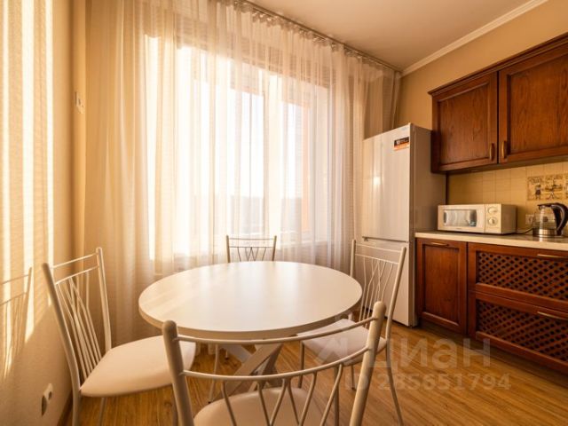 2-комн., 74 м², 4/10 этаж