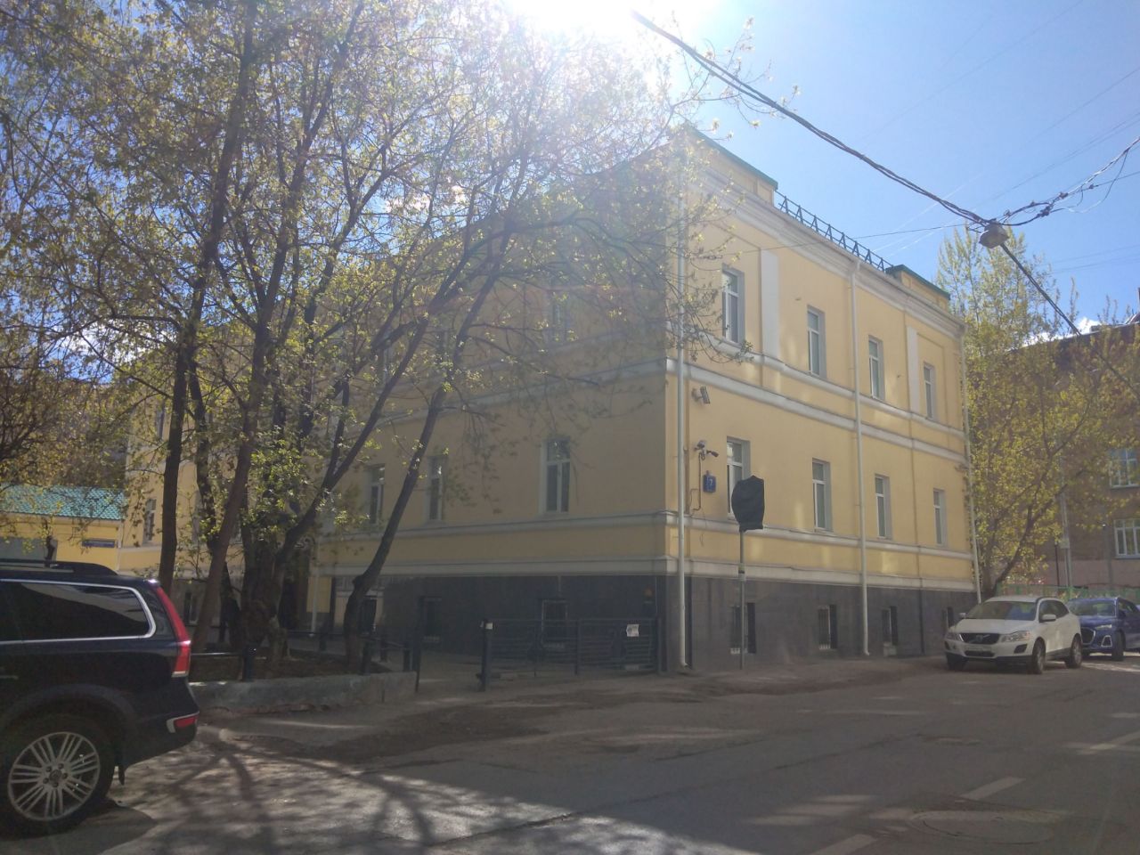 продажа помещений в БЦ в Большом Могильцевском пер., 7с2