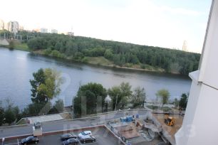 2-комн.кв., 74 м², этаж 9