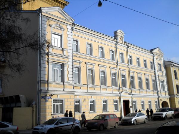 Офисное здание на ул. Садовническая, 69