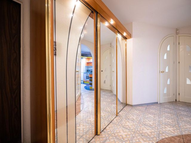 2-комн., 48 м², 10/10 этаж