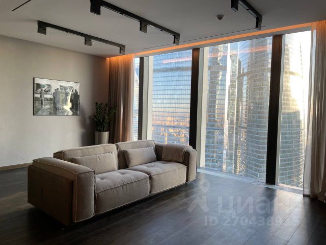 2-комн. апарт., 90 м², 33/78 этаж