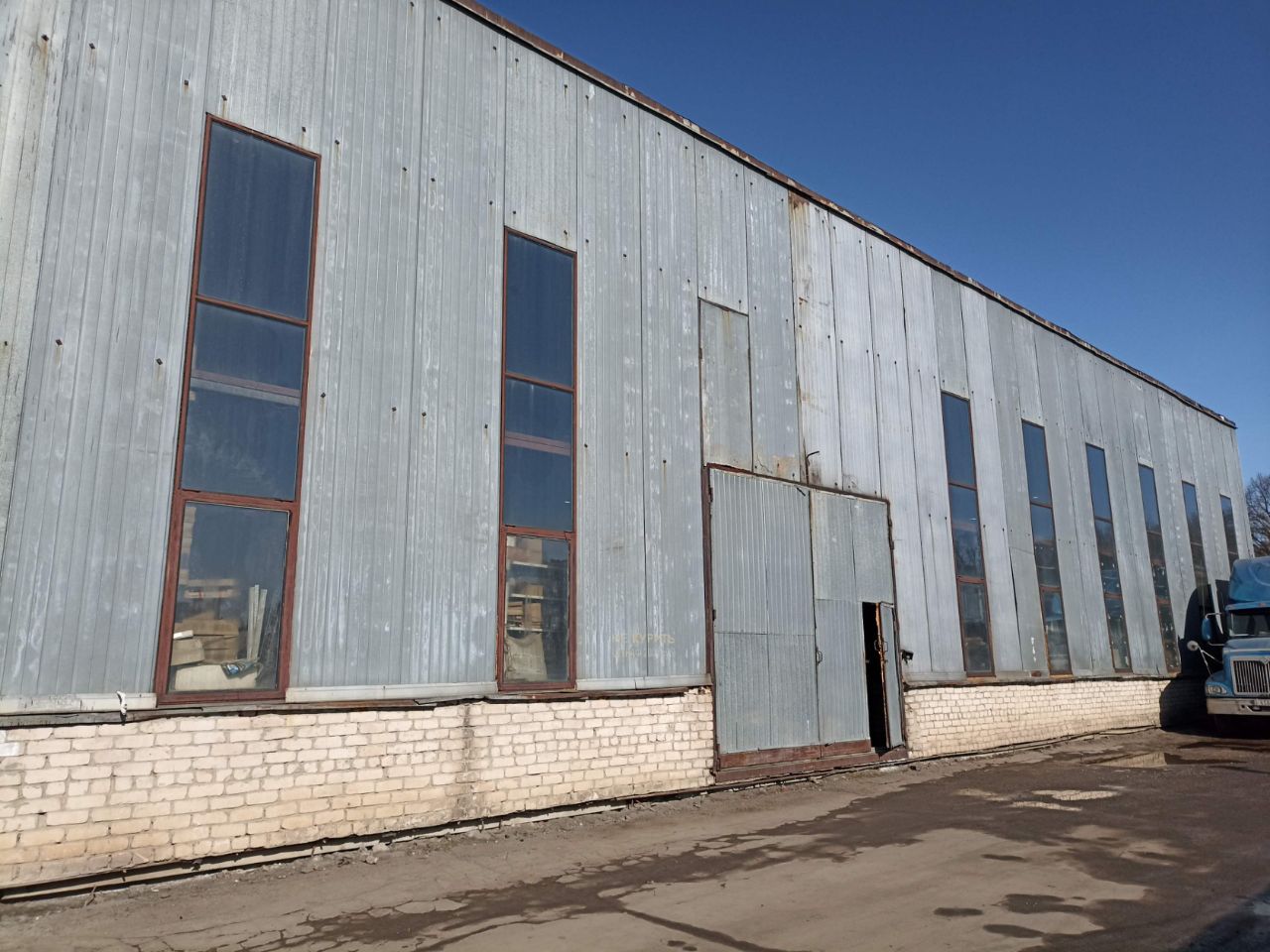 Складском комплексе на ул. Ивана Сусанина, 1Б (Строение 1)