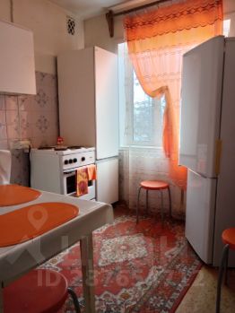 2-комн.кв., 45 м², этаж 3