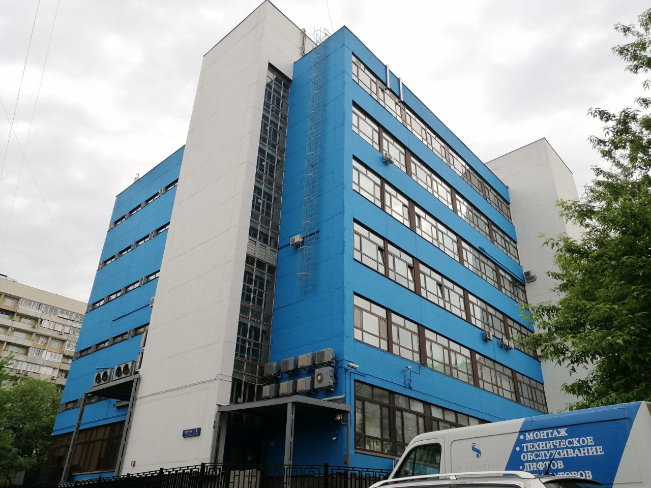 БЦ в Докучаевом переулке, 9с1
