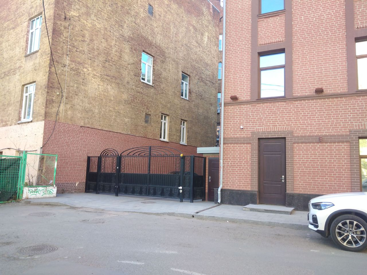 продажа помещений в БЦ в Глазовском переулке, 1/1