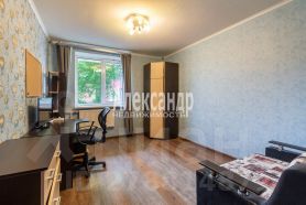 2-комн.кв., 64 м², этаж 1