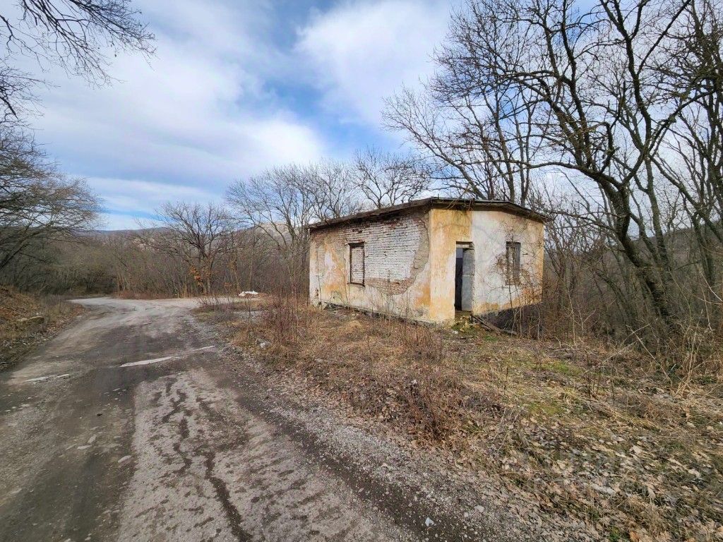 Купить загородную недвижимость в селе Краснокаменка республики Крым,  продажа загородной недвижимости - база объявлений Циан. Найдено 10  объявлений