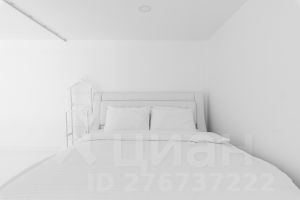 3-комн.кв., 150 м², этаж 3