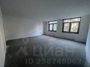 3-комн.кв., 141 м², этаж 2