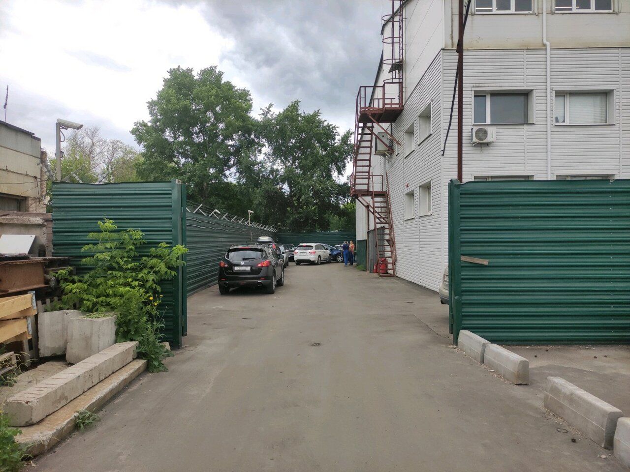 Складском комплексе на ул. Рабочая, 6