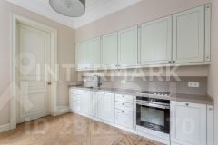 5-комн.кв., 220 м², этаж 2