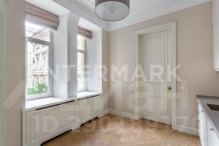 5-комн.кв., 220 м², этаж 2