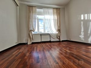 5-комн.кв., 180 м², этаж 7