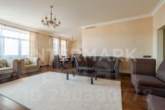 4-комн.кв., 157 м², этаж 5