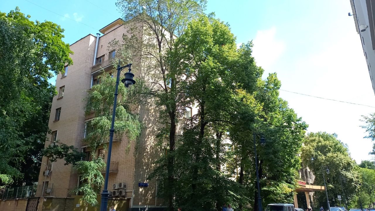 продажа помещений в БЦ в Плотниковом переулке, 12