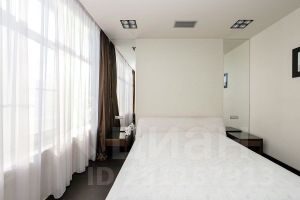 5-комн.кв., 343 м², этаж 2