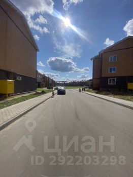 3-комн.кв., 65 м², этаж 1