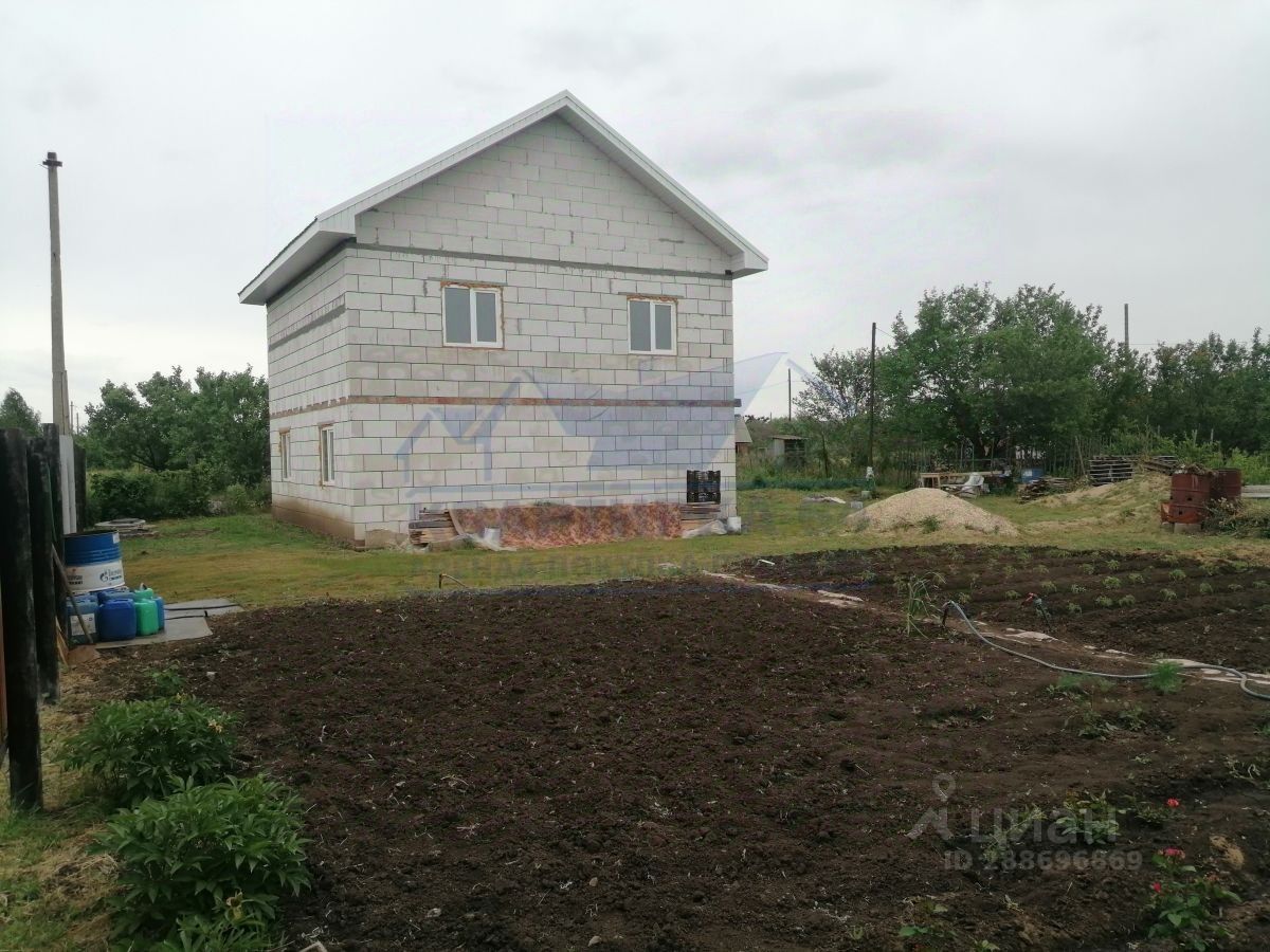 Купить дом в селе в Балаково. Найдено 1 объявление.