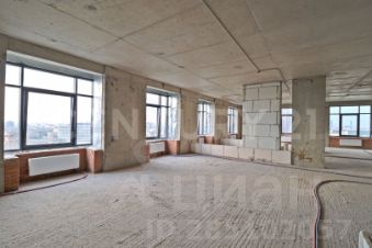 5-комн.кв., 180 м², этаж 16