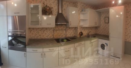 3-комн.кв., 106 м², этаж 3