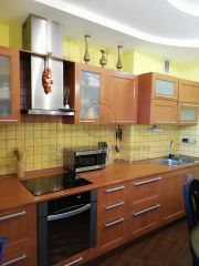 3-комн.кв., 98 м², этаж 3