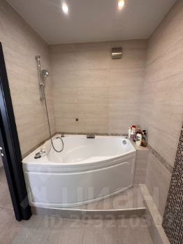 2-комн.кв., 65 м², этаж 24