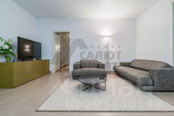 3-комн.кв., 94 м², этаж 1