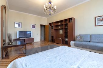 3-комн.кв., 130 м², этаж 5