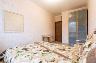 3-комн.кв., 80 м², этаж 2