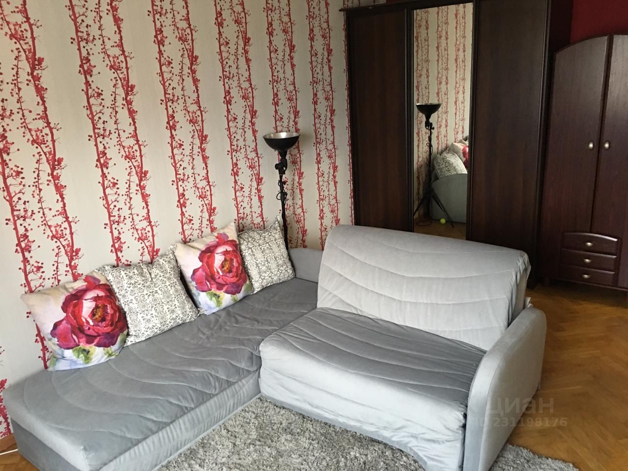 2-комнатная квартира, 56 м² — фото 1