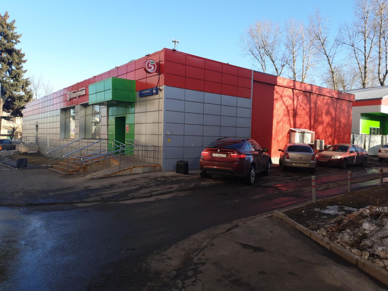 продажа помещений в ТЦ на ул. Газопровод, 6А