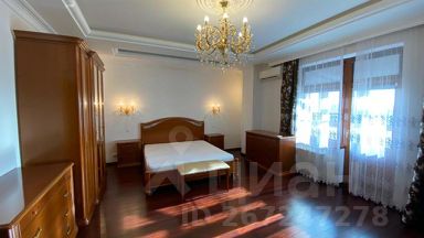 4-комн.кв., 180 м², этаж 10