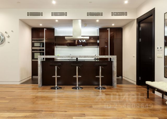 2-комн. апарт., 120 м², 28/84 этаж