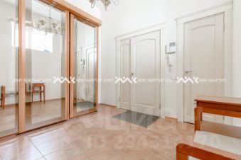 4-комн.кв., 158 м², этаж 4