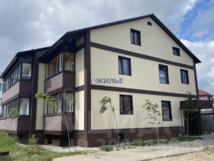 2-комн.кв., 72 м², этаж 3