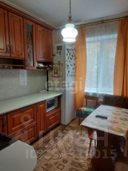 4-комн.кв., 77 м², этаж 4