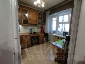 3-комн.кв., 77 м², этаж 1